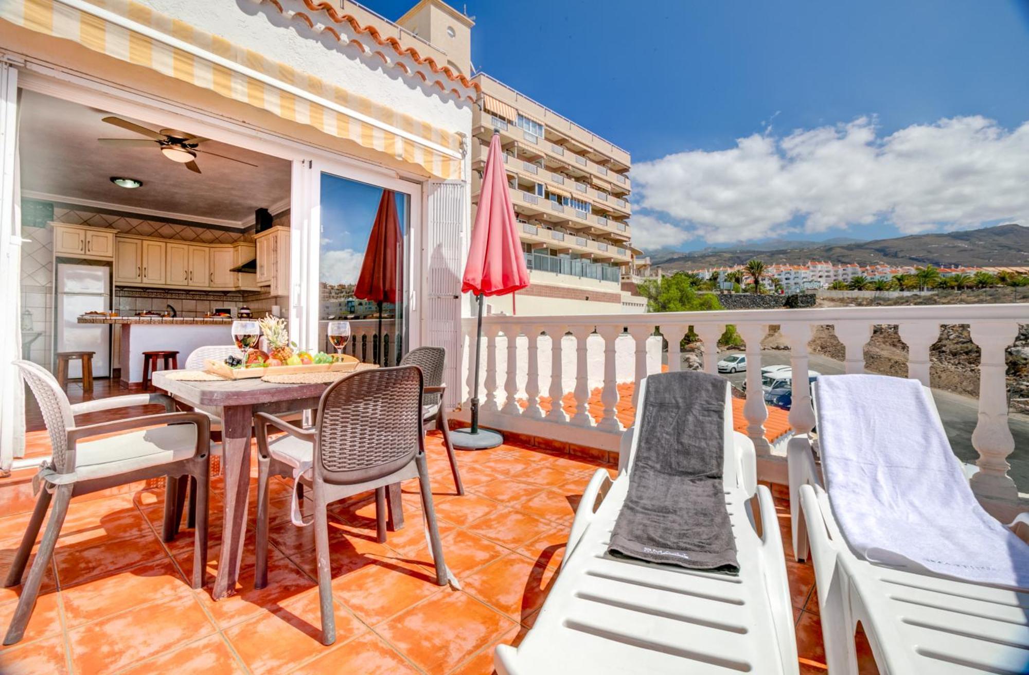 Relax Front Sea Apartment Callao Salvaje Exterior photo